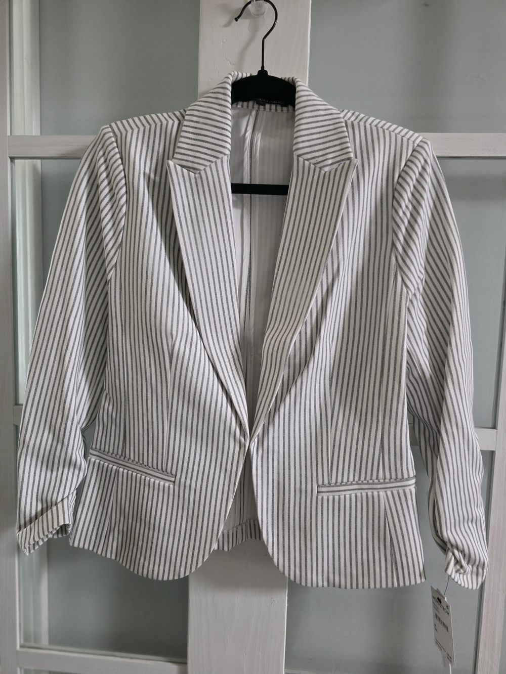 Amanda + Chelsea Striped White & Gray Women's Blazer